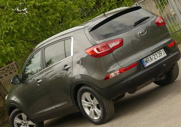 Kia Sportage cena 39700 przebieg: 185000, rok produkcji 2011 z Radom małe 277